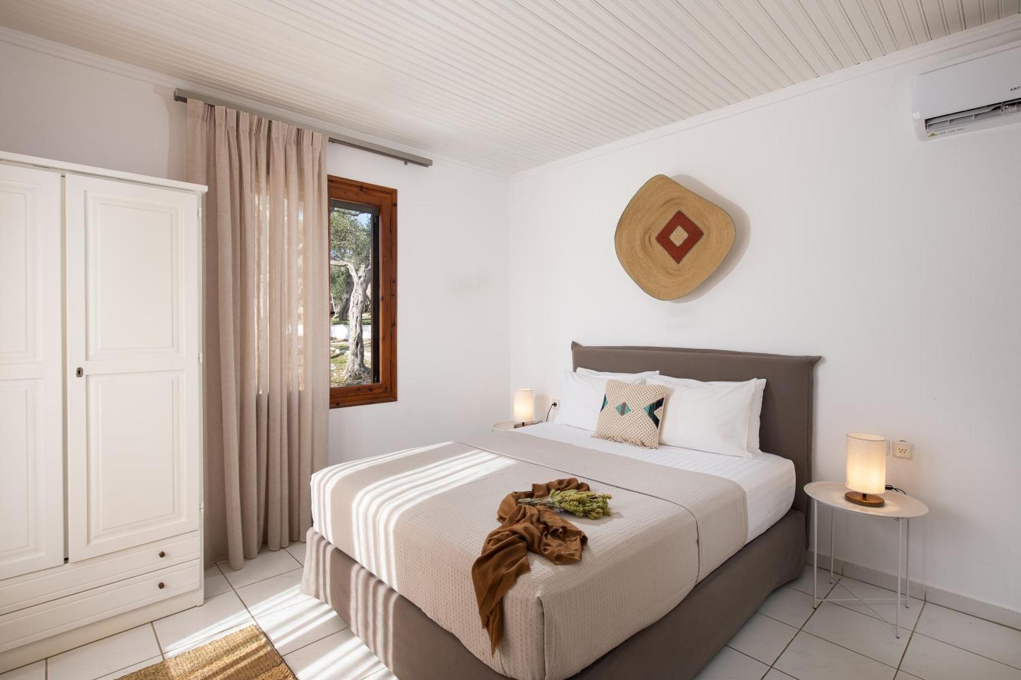Acroterra - Easy Living Aparthotel Aliki  Exterior photo