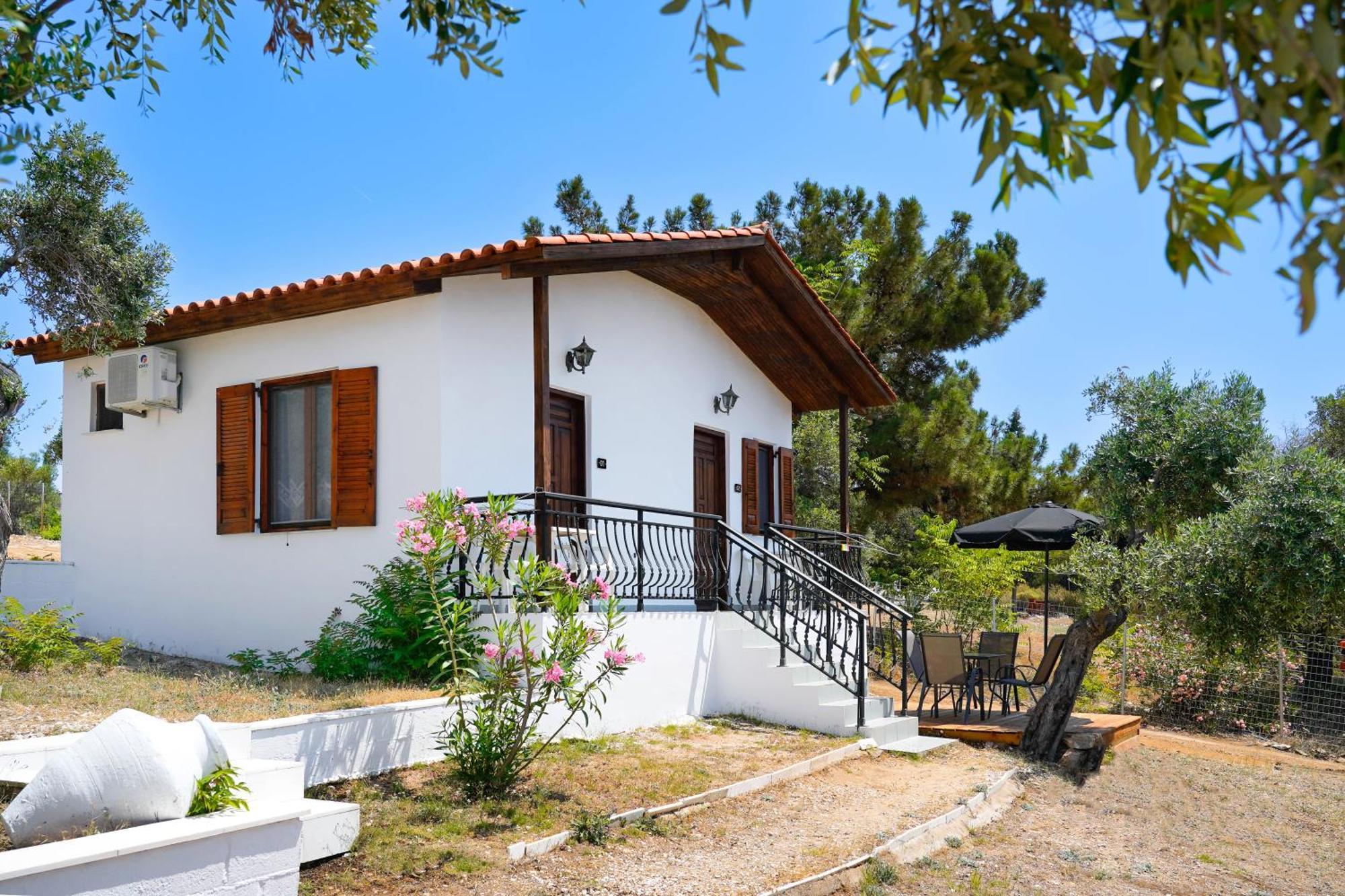 Acroterra - Easy Living Aparthotel Aliki  Exterior photo
