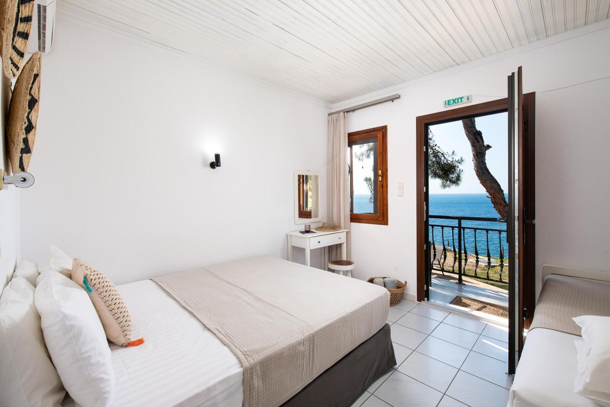 Acroterra - Easy Living Aparthotel Aliki  Exterior photo