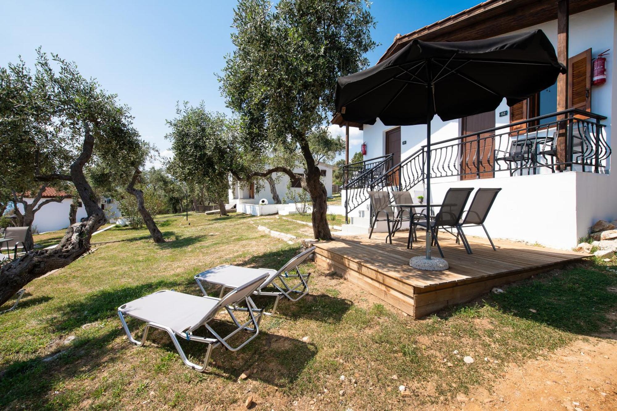 Acroterra - Easy Living Aparthotel Aliki  Exterior photo